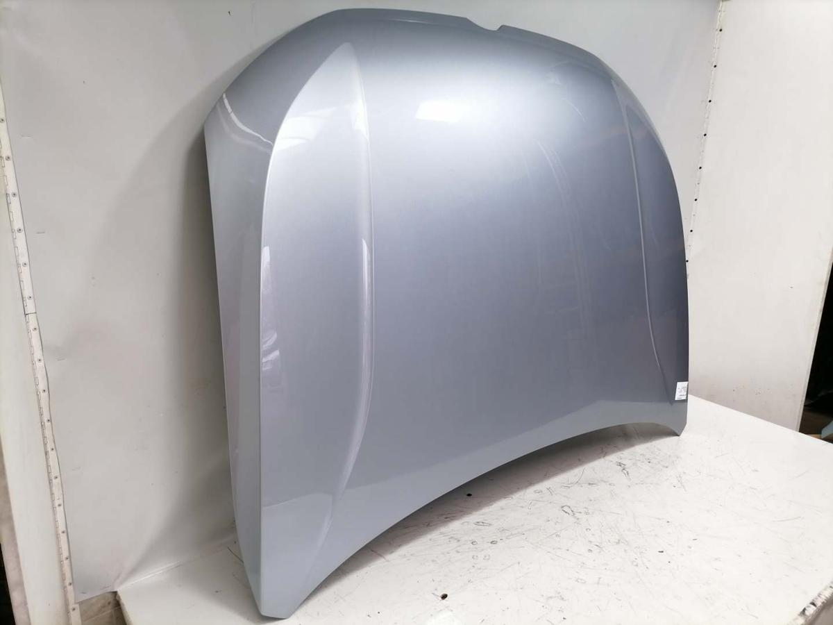 VW Passat B9 original Motorhaube LM7P Oyster Silver Bj.2024